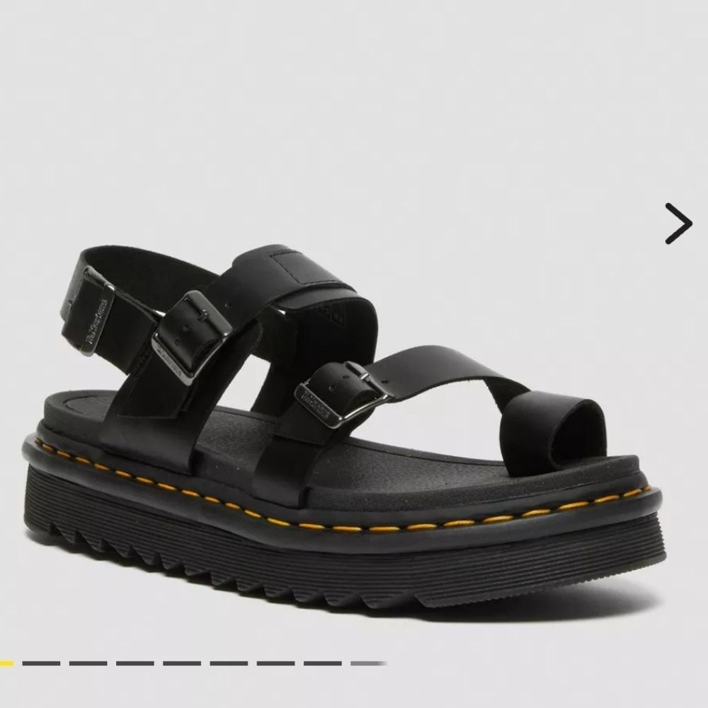 Fynn Leather Strap Black Sandals